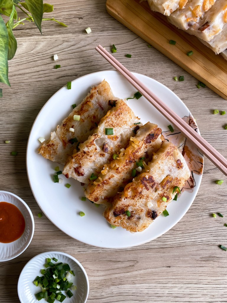 Turnip Rice Cake Turnip Cake 蘿蔔糕 (Chinese Lo Bak Go) - HomeCookJournal
